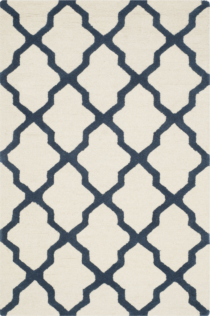 Safavieh Cambridge 121 Ivory/Navy Area Rug main image