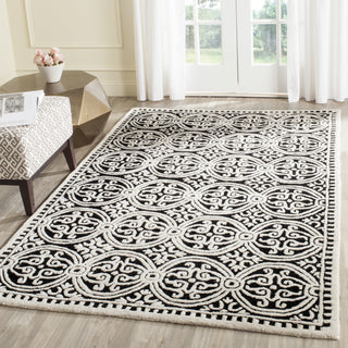 Safavieh Cambridge 123 Black/Ivory Area Rug Room Scene Feature