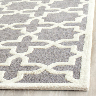 Safavieh Cambridge 125 Silver/Ivory Area Rug Detail