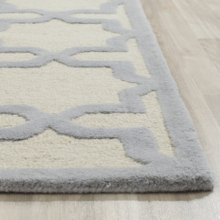 Safavieh Cambridge 125 Ivory/Light Blue Area Rug Detail