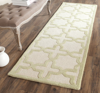 Safavieh Cambridge 125 Ivory/Light Green Area Rug Room Scene