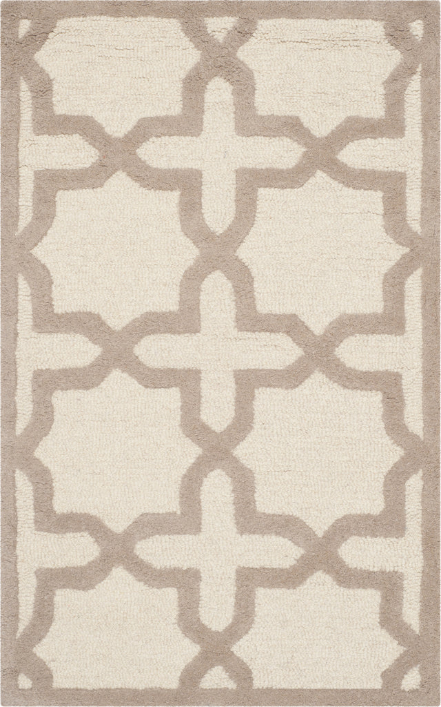 Safavieh Cambridge 125 Ivory/Beige Area Rug main image