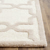 Safavieh Cambridge 125 Ivory/Beige Area Rug Detail