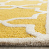 Safavieh Cambridge 125 Gold/Ivory Area Rug Detail