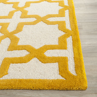 Safavieh Cambridge 125 Ivory/Gold Area Rug Detail