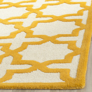 Safavieh Cambridge 125 Ivory/Gold Area Rug Detail