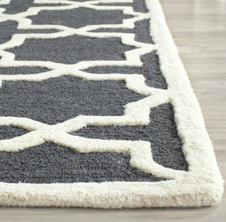 Safavieh Cambridge 125 Dark Grey/Ivory Area Rug Detail