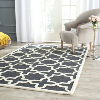 Safavieh Cambridge 125 Dark Grey/Ivory Area Rug Room Scene Feature