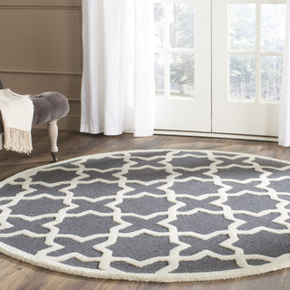 Safavieh Cambridge 125 Dark Grey/Ivory Area Rug Room Scene