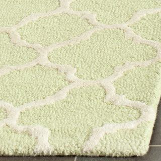 Safavieh Cambridge 130 Light Green/Ivory Area Rug Detail