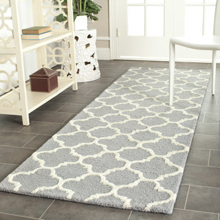 Safavieh Cambridge 130 Silver/Ivory Area Rug Room Scene