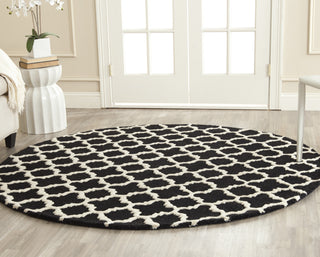 Safavieh Cambridge 130 Black/Ivory Area Rug Room Scene