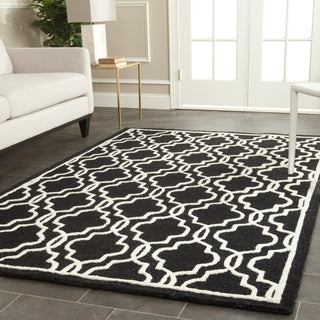 Safavieh Cambridge 131 Black/Ivory Area Rug Room Scene Feature