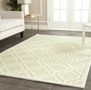 Safavieh Cambridge 132 Light Green/Ivory Area Rug Room Scene Feature