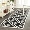Safavieh Cambridge 132 Black/Ivory Area Rug Room Scene