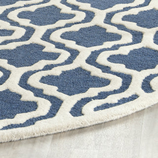 Safavieh Cambridge 132 Navy/Ivory Area Rug Detail