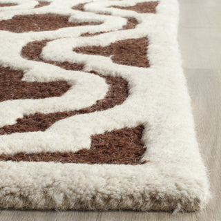 Safavieh Cambridge 132 Dark Brown/Ivory Area Rug Detail