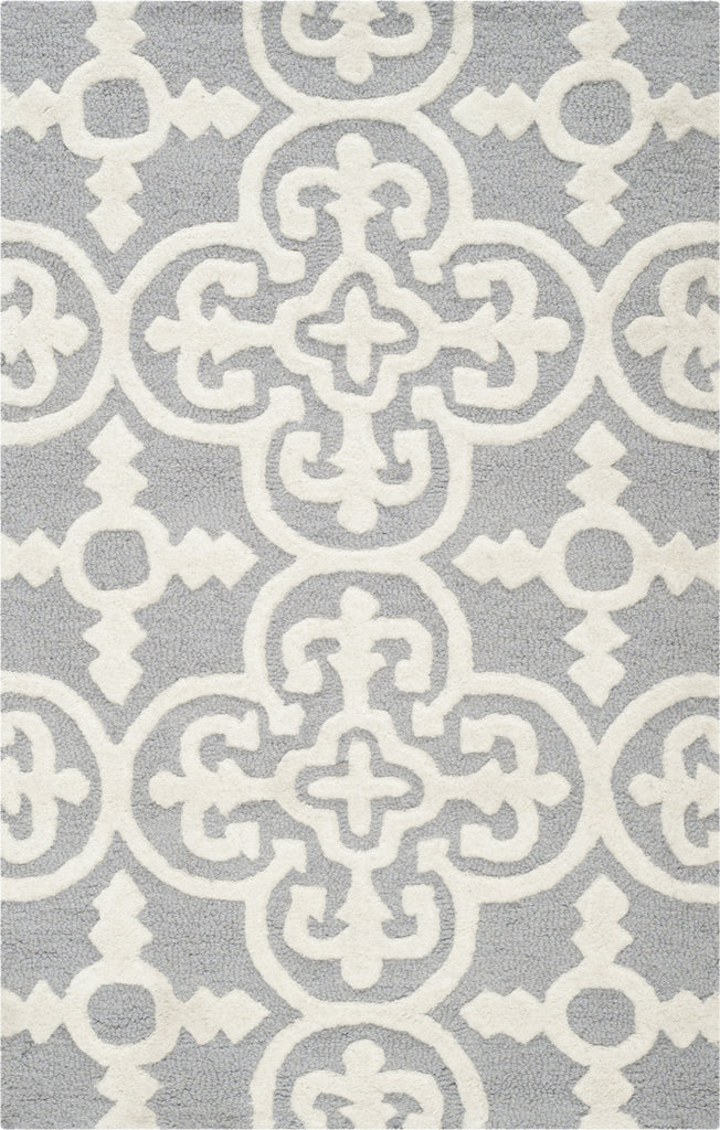 Safavieh Cambridge 133 Silver/Ivory Area Rug main image