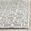 Safavieh Cambridge 133 Silver/Ivory Area Rug Detail