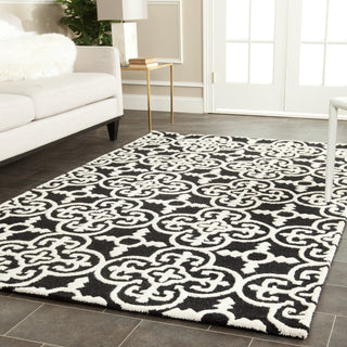 Safavieh Cambridge 133 Black/Ivory Area Rug Room Scene Feature