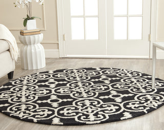 Safavieh Cambridge 133 Black/Ivory Area Rug Room Scene