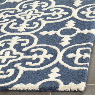 Safavieh Cambridge 133 Navy/Ivory Area Rug Detail