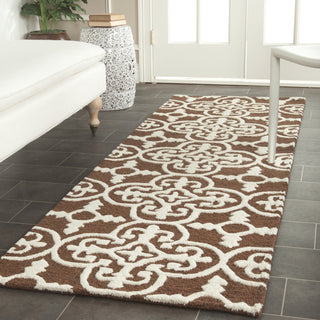 Safavieh Cambridge 133 Dark Brown/Ivory Area Rug Room Scene