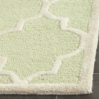 Safavieh Cambridge 134 Light Green/Ivory Area Rug Detail