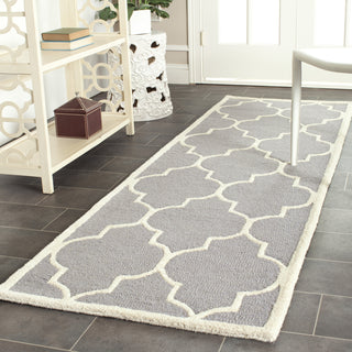 Safavieh Cambridge 134 Silver/Ivory Area Rug Room Scene