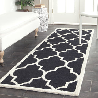 Safavieh Cambridge 134 Black/Ivory Area Rug Room Scene