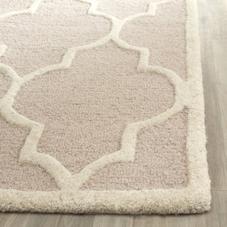 Safavieh Cambridge 134 Beige/Ivory Area Rug Detail