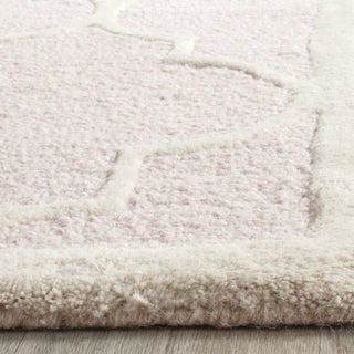 Safavieh Cambridge 134 Light Pink/Ivory Area Rug Detail