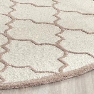 Safavieh Cambridge 134 Ivory/Beige Area Rug Detail