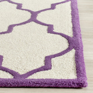 Safavieh Cambridge 134 Ivory/Purple Area Rug Detail