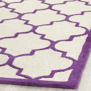 Safavieh Cambridge 134 Ivory/Purple Area Rug Detail