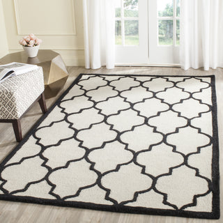 Safavieh Cambridge 134 Ivory/Black Area Rug Room Scene Feature