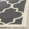 Safavieh Cambridge 134 Dark Grey/Ivory Area Rug Detail