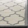 Safavieh Cambridge 134 Ivory/Silver Area Rug Detail