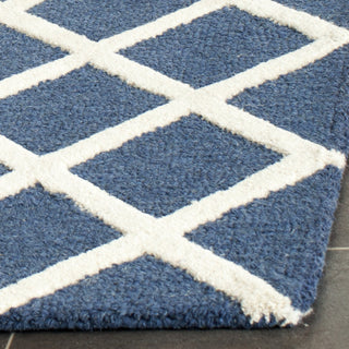 Safavieh Cambridge 135 Navy/Ivory Area Rug Detail