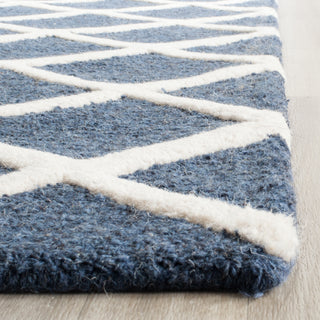 Safavieh Cambridge 135 Navy/Ivory Area Rug Detail