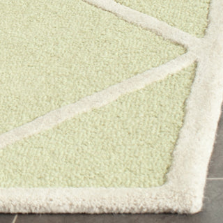 Safavieh Cambridge 136 Light Green/Ivory Area Rug Detail