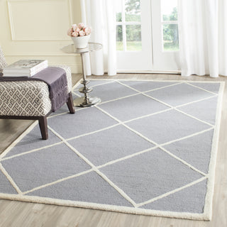 Safavieh Cambridge 136 Silver/Ivory Area Rug Room Scene Feature