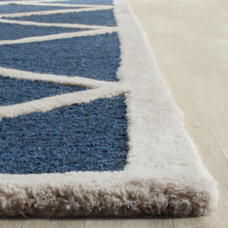 Safavieh Cambridge 136 Navy/Ivory Area Rug Detail