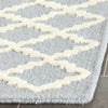 Safavieh Cambridge 137 Light Blue/Ivory Area Rug Detail
