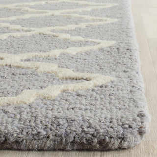 Safavieh Cambridge 137 Silver/Ivory Area Rug Detail