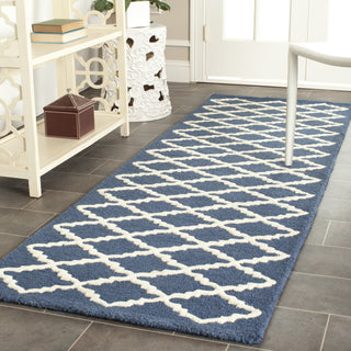 Safavieh Cambridge 137 Navy/Ivory Area Rug Room Scene