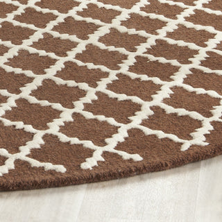 Safavieh Cambridge 137 Dark Brown/Ivory Area Rug Detail