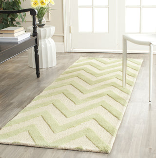 Safavieh Cambridge 139 Light Green/Ivory Area Rug Room Scene Feature