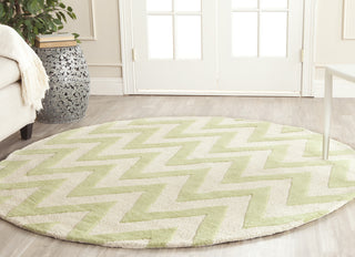 Safavieh Cambridge 139 Light Green/Ivory Area Rug Room Scene