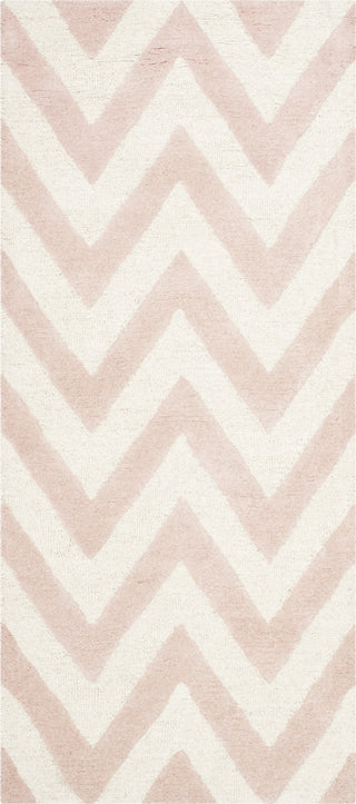 Safavieh Cambridge 139 Light Pink/Ivory Area Rug 